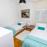 Seaside House Stupin Celine, - 6096 Semesterbostad
