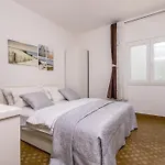 Seaside House Stupin Celine, - 6096 Semesterbostad *