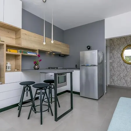 度假居 Seaside House Stupin Celine, - 6096 *