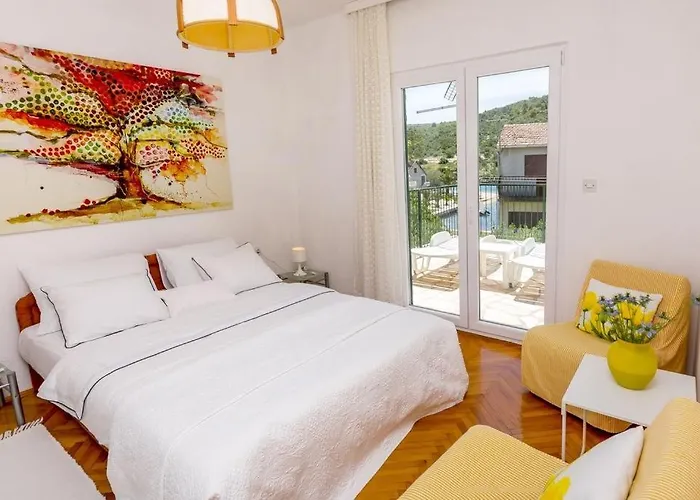 Seaside House Stupin Celine, - 6096 度假居 *