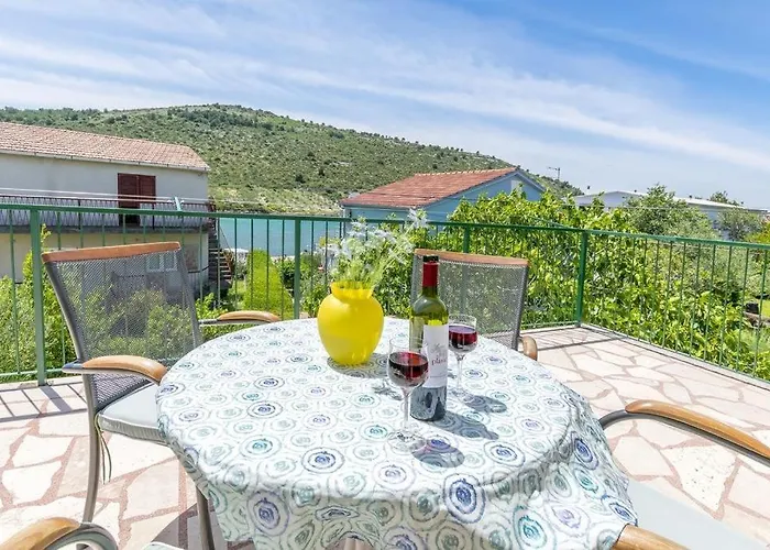 Seaside House Stupin Celine, - 6096 度假居 *